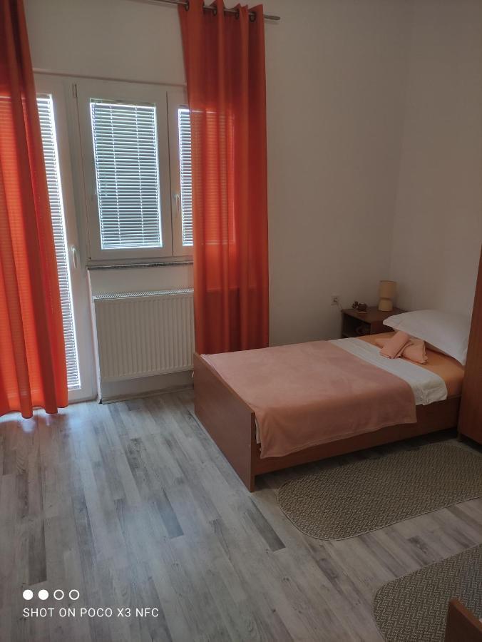 Apartmani Lana Шибеник Екстер'єр фото