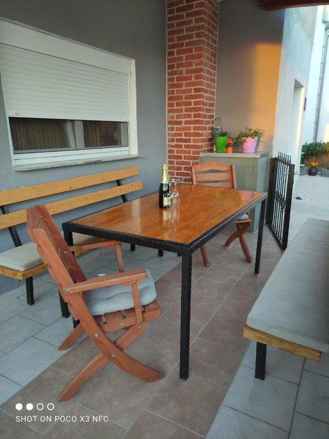 Apartmani Lana Шибеник Екстер'єр фото