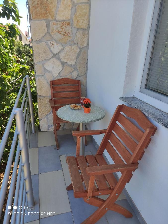 Apartmani Lana Шибеник Екстер'єр фото